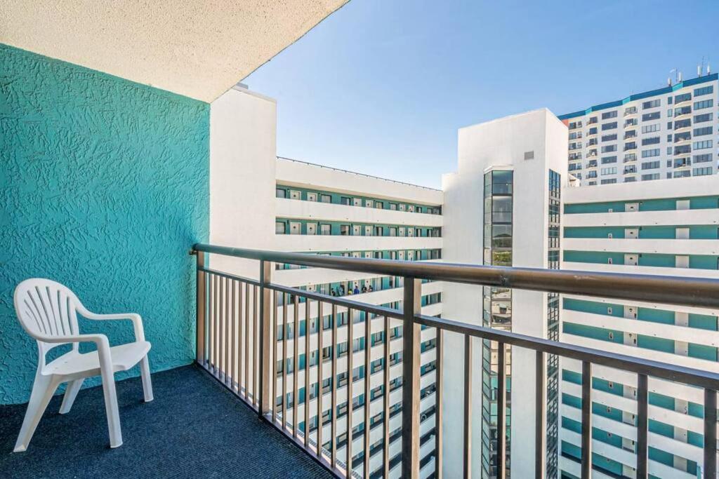Remodeled Condo, Waterpark View At Landmark Resort Myrtle Beach Bagian luar foto