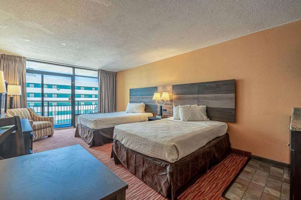 Remodeled Condo, Waterpark View At Landmark Resort Myrtle Beach Bagian luar foto