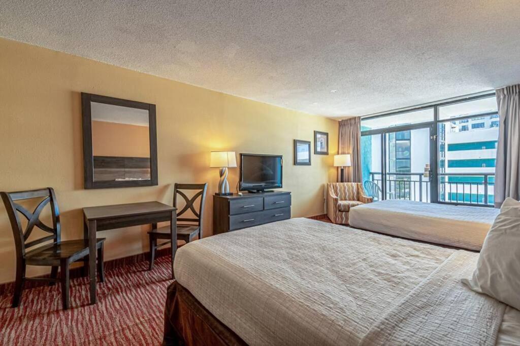 Remodeled Condo, Waterpark View At Landmark Resort Myrtle Beach Bagian luar foto